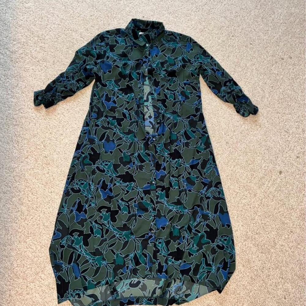 Logo green floral button up